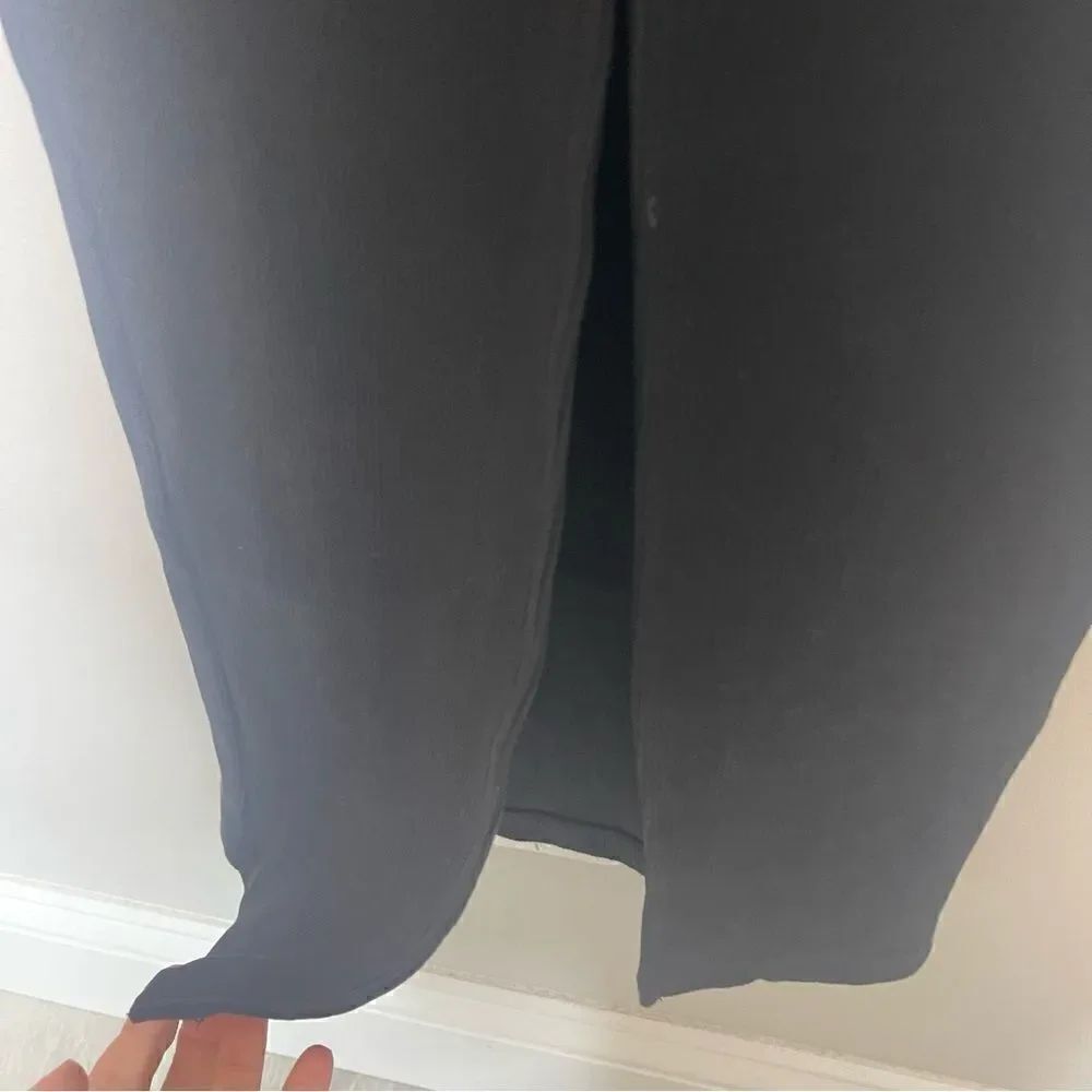 GIGII’s SoHo Black Ribbed Midi Dress NWT XS - Picture 10 of 11